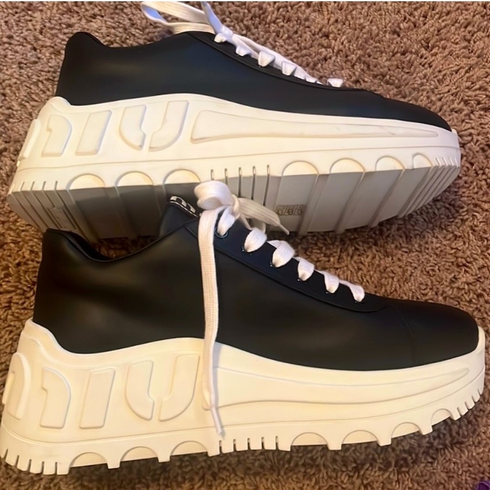 Miu Miu leather sneakers. Sz 41